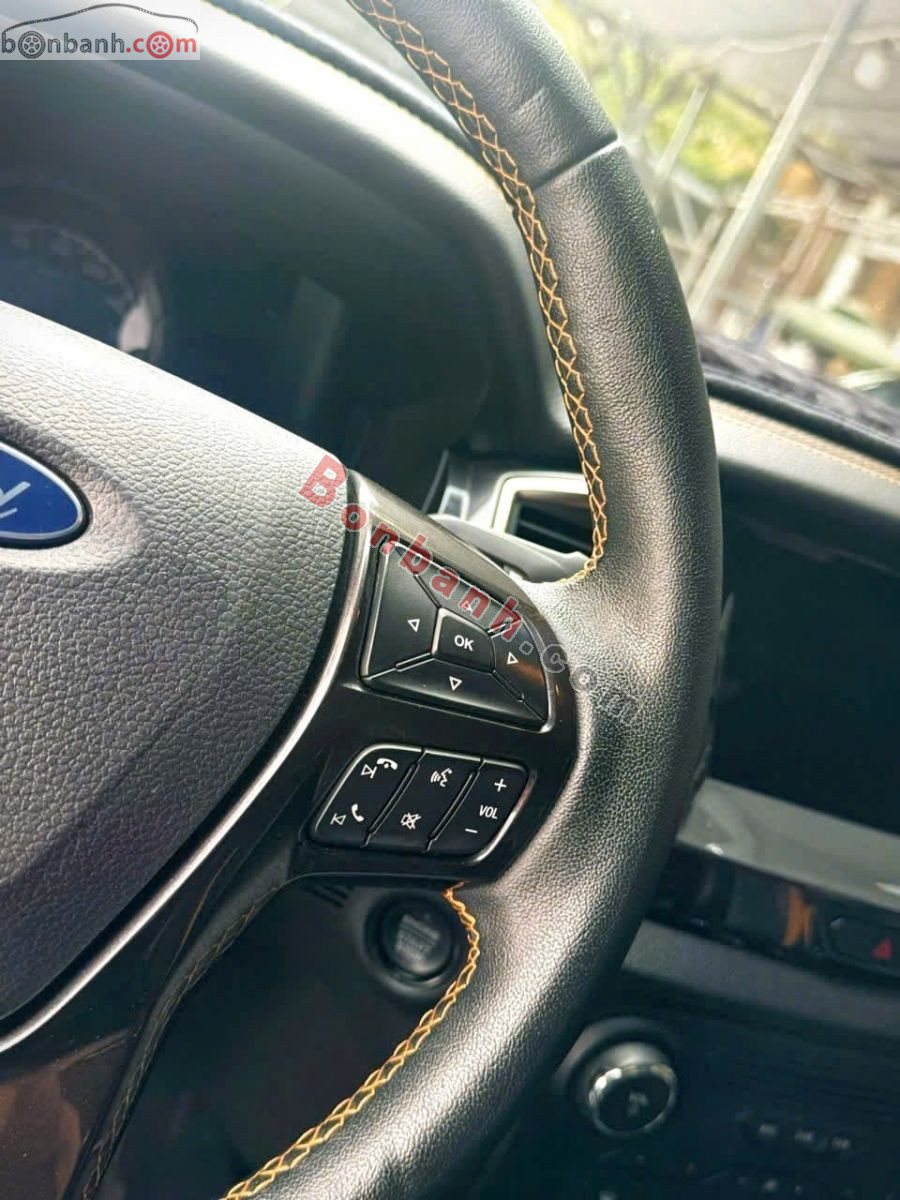 Bán ô tô Ford Ranger Wildtrak 2.0L 4x4 AT - 2022 - xe cũ