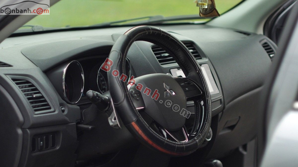 Bán ô tô Mitsubishi Outlander Sport 2.0 CVT Premium - 2016 - xe cũ