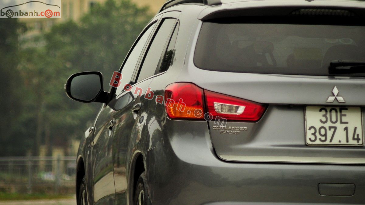Bán ô tô Mitsubishi Outlander Sport 2.0 CVT Premium - 2016 - xe cũ