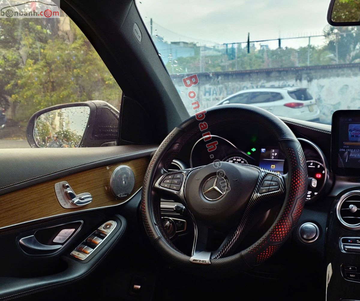 Bán ô tô Mercedes Benz GLC 250 4Matic - 2017 - xe cũ