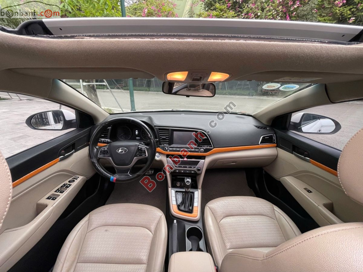 Bán ô tô Hyundai Elantra 2.0 AT - 2018 - xe cũ