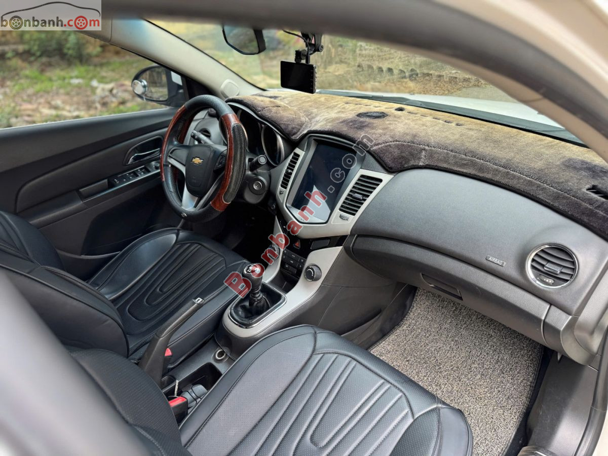 Bán ô tô Chevrolet Cruze LT 1.6L - 2018 - xe cũ