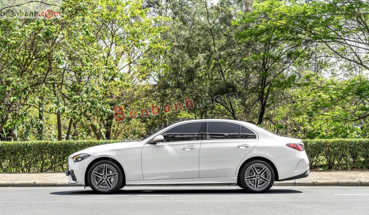 Bán ô tô Mercedes Benz C class C300 AMG - 2025 - xe cũ