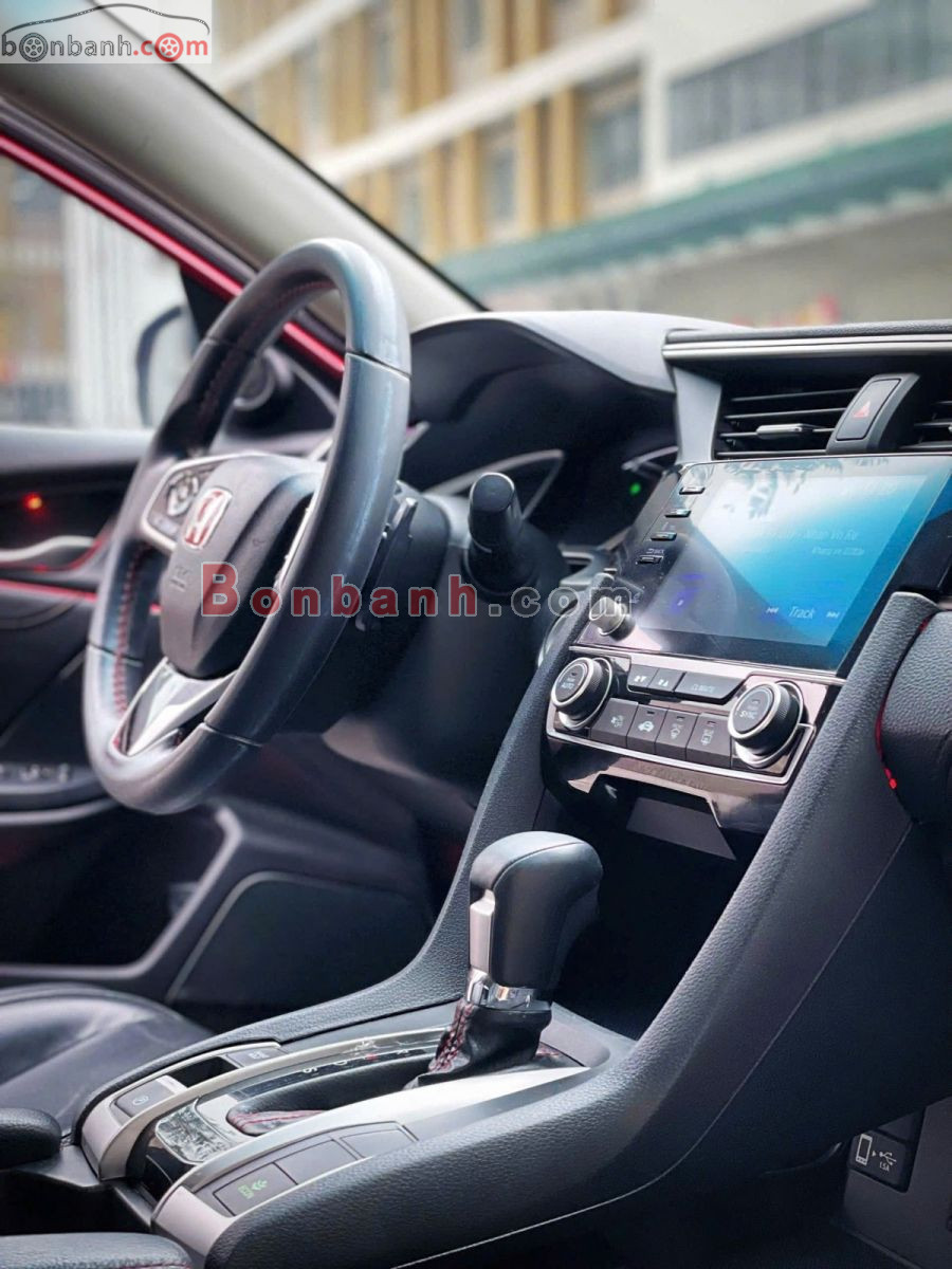 Bán ô tô Honda Civic RS 1.5 AT - 2020 - xe cũ