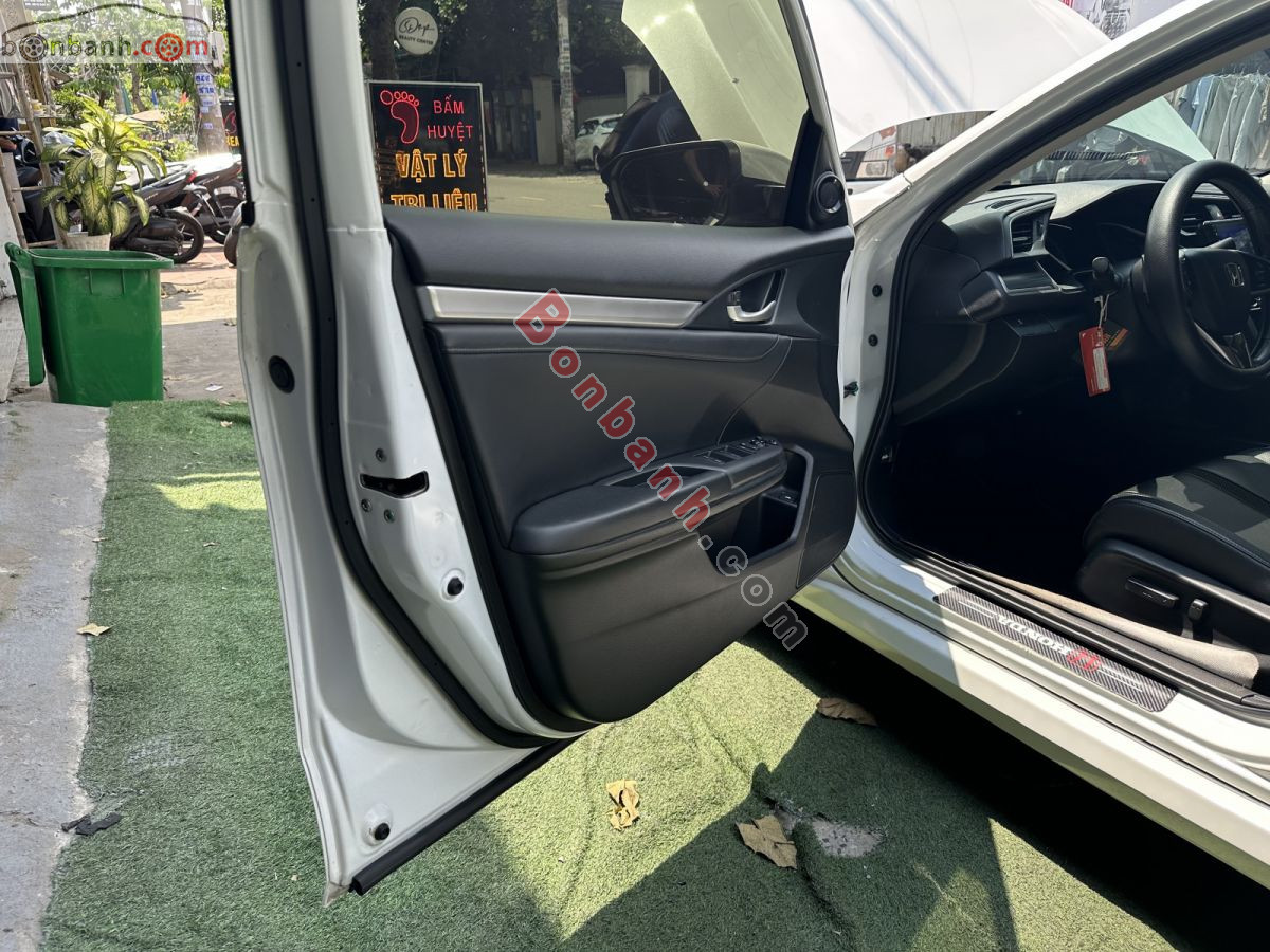 Bán ô tô Suzuki Swift GLX 1.2 AT - 2023 - xe cũ