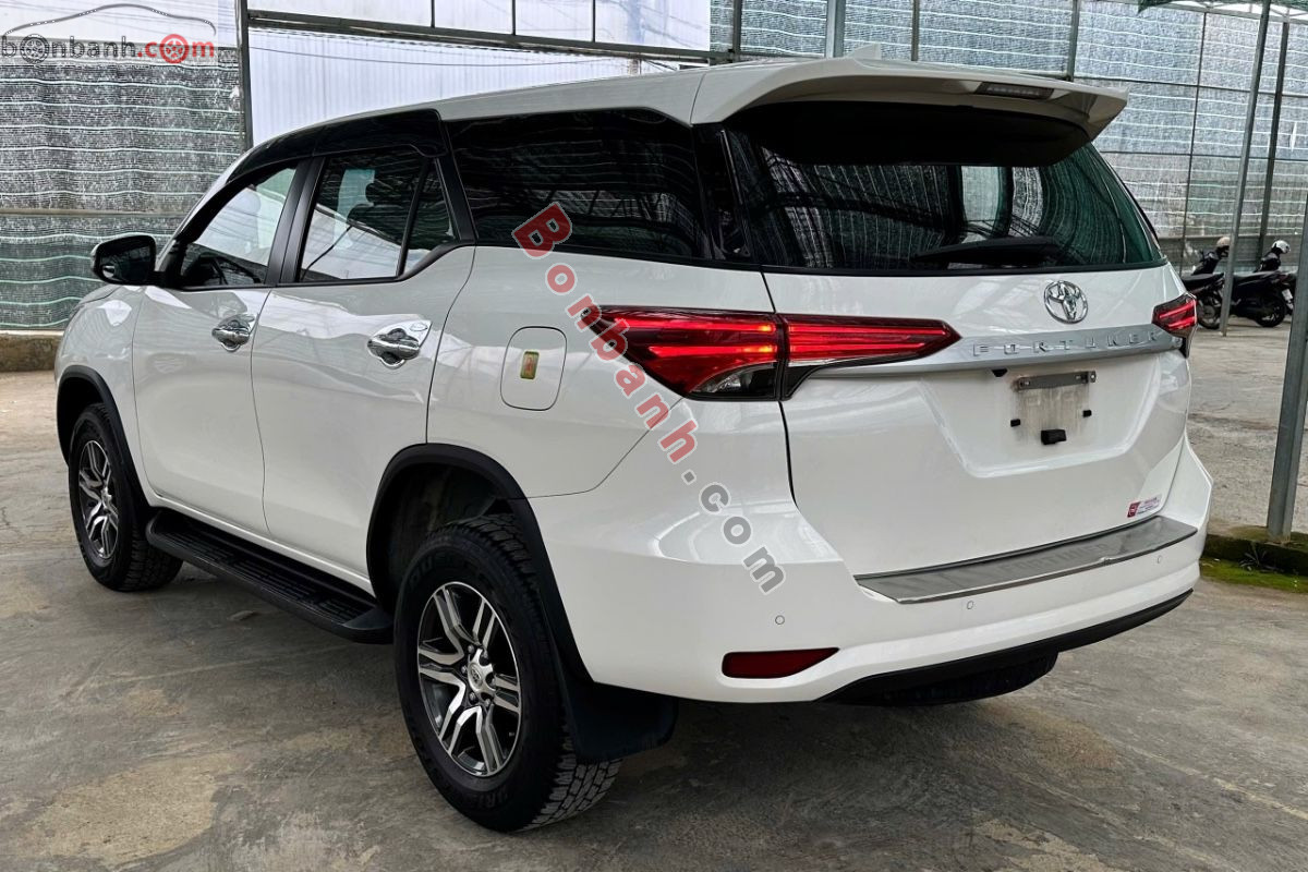 Bán ô tô Toyota Fortuner 2.4L 4x2 MT - 2022 - xe cũ