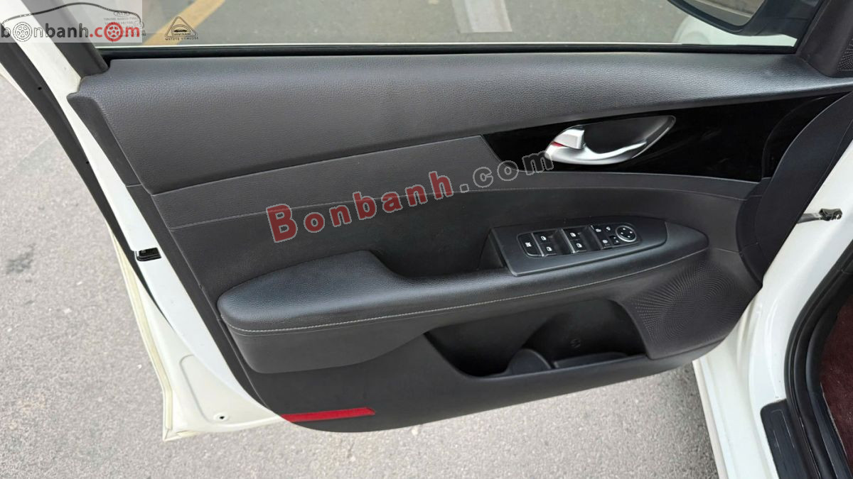 Bán ô tô Kia Cerato 1.6 MT - 2019 - xe cũ