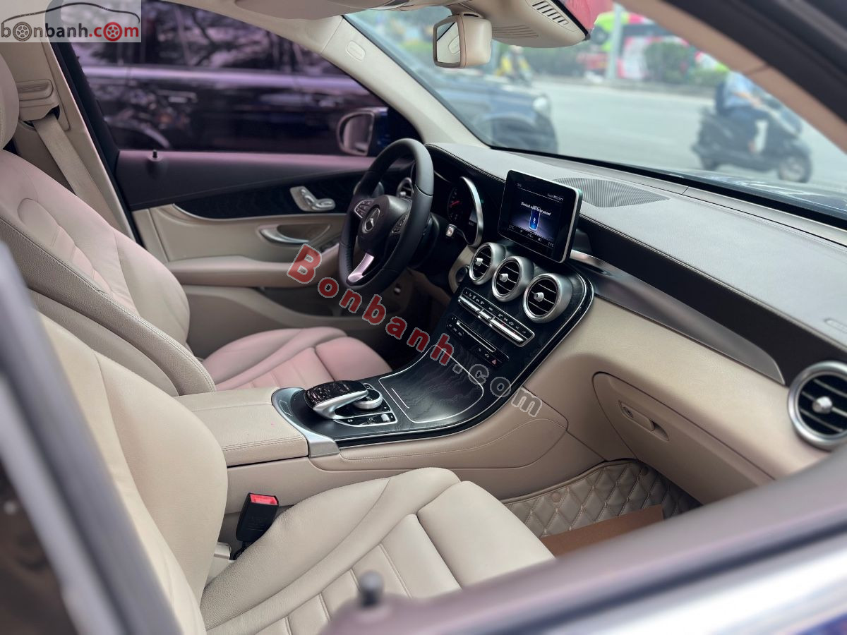 Bán ô tô Mercedes Benz GLC 300 4Matic - 2018 - xe cũ
