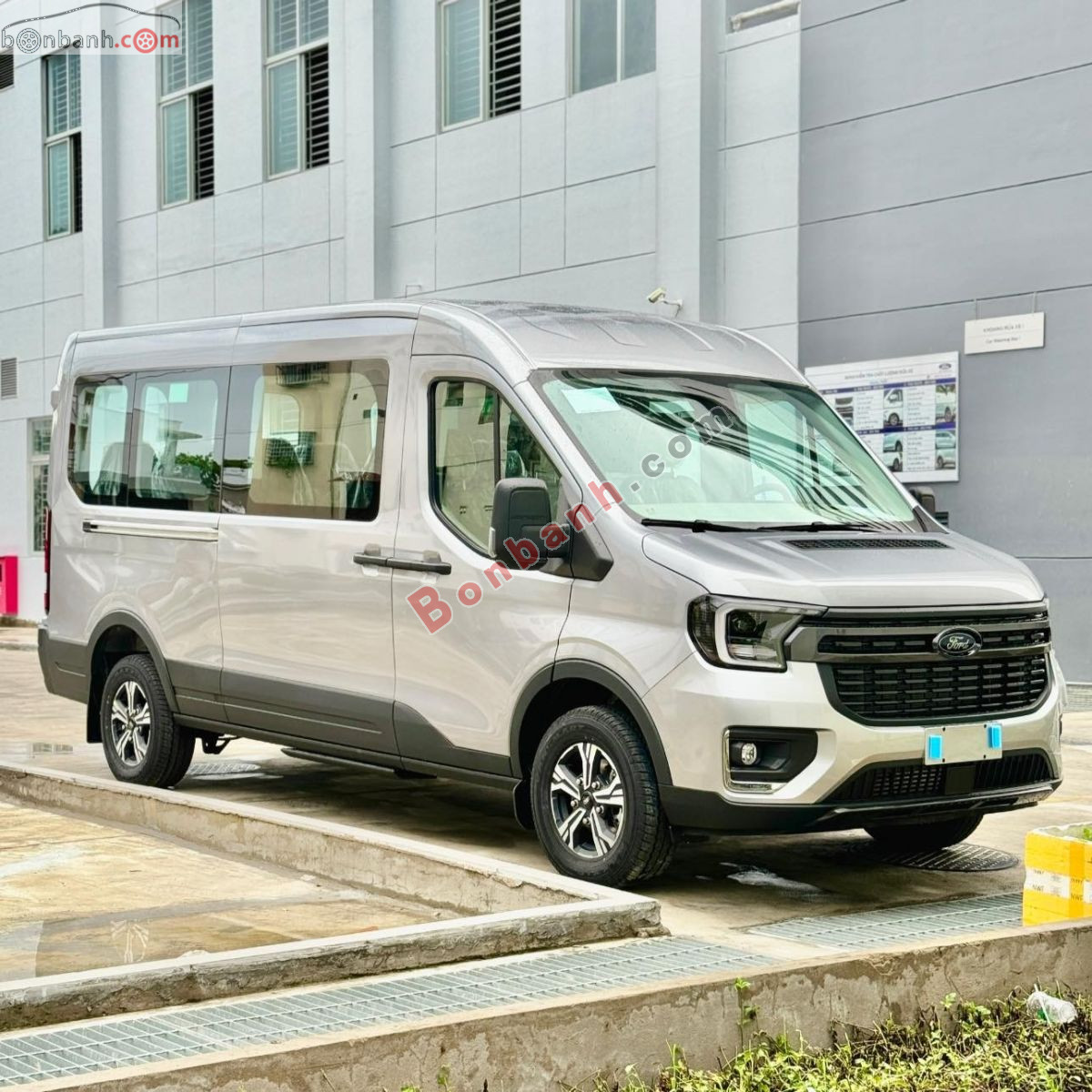 Bán ô tô Ford Transit Trend - 2026 - xe mới