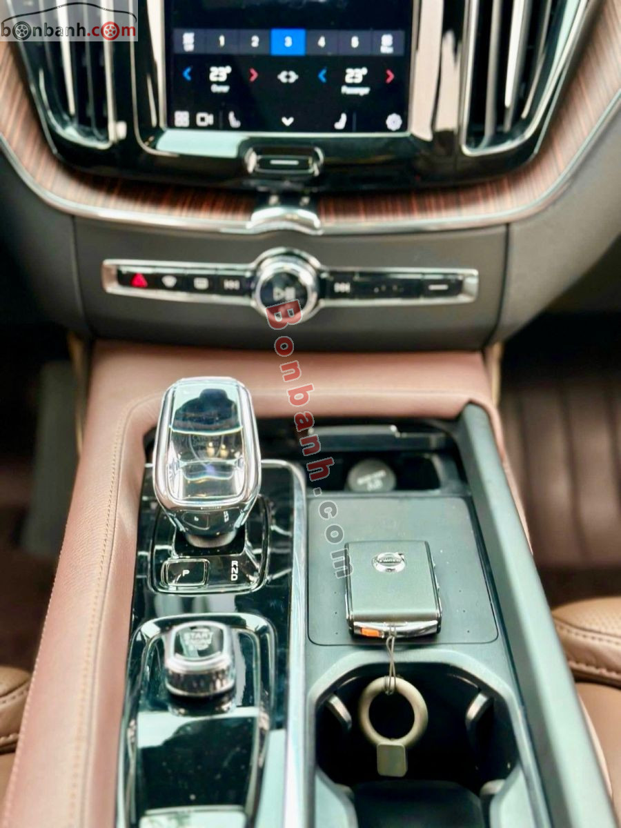 Bán ô tô Volvo XC60 Ultimate Bright B6 AWD - 2023 - xe cũ
