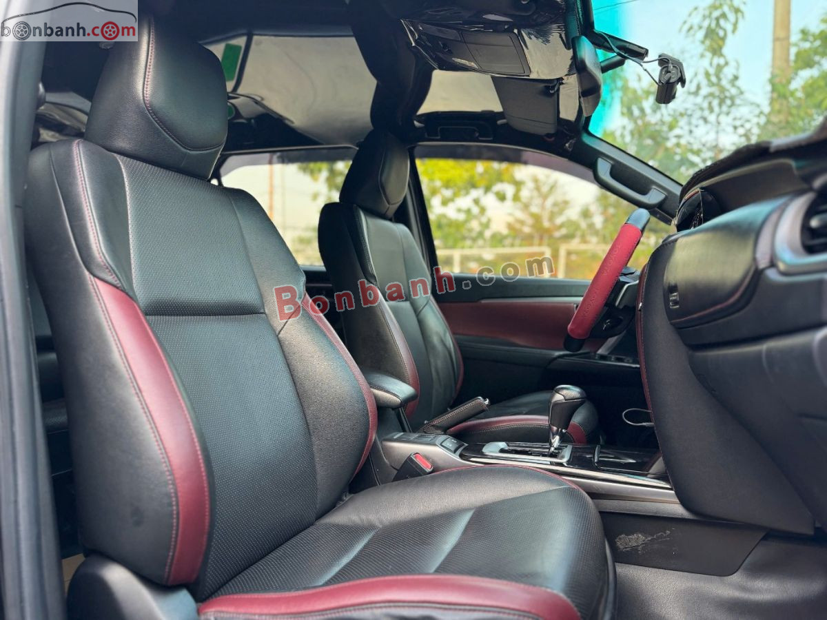 Bán ô tô Toyota Fortuner 2.4G 4x2 AT Legender - 2021 - xe cũ