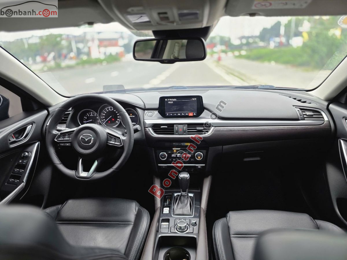 Bán ô tô Mazda 6 Premium 2.0 AT - 2018 - xe cũ