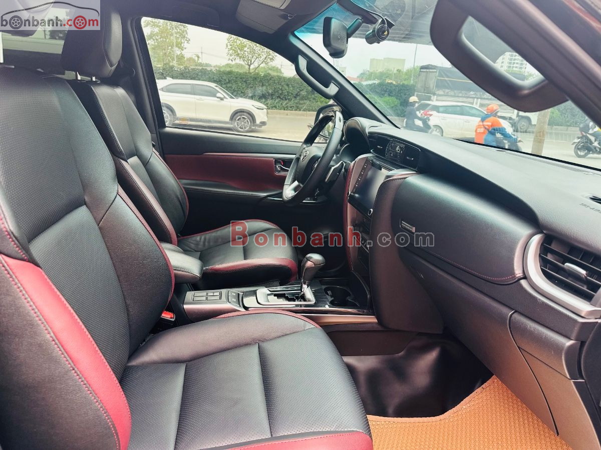 Bán ô tô Toyota Fortuner Legender 2.4L 4x2 AT - 2022 - xe cũ