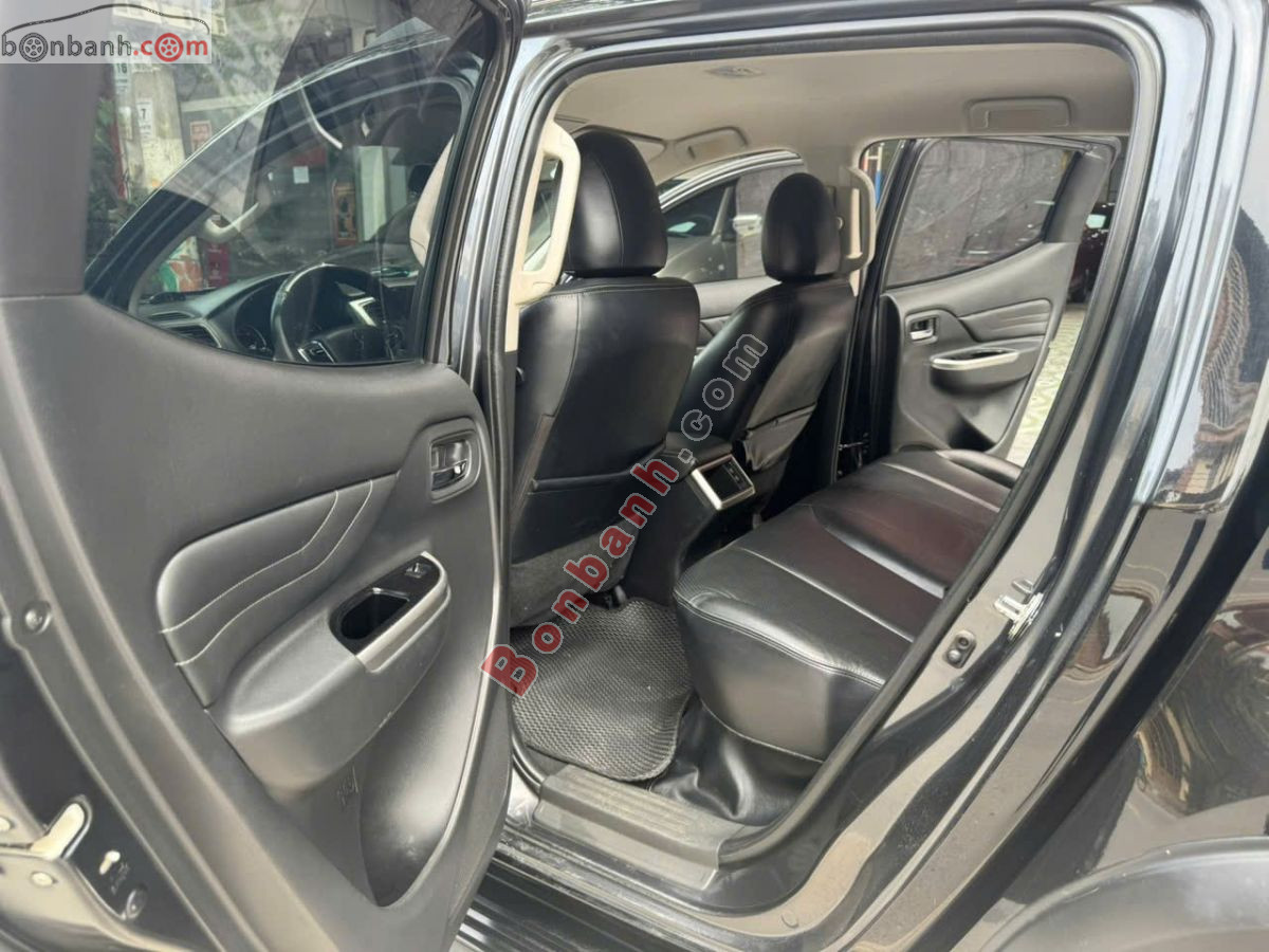 Bán ô tô Mitsubishi Triton 4x4 AT Mivec - 2019 - xe cũ