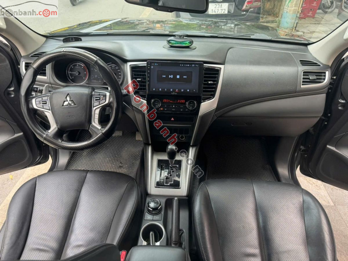 Bán ô tô Mitsubishi Triton 4x4 AT Mivec - 2019 - xe cũ