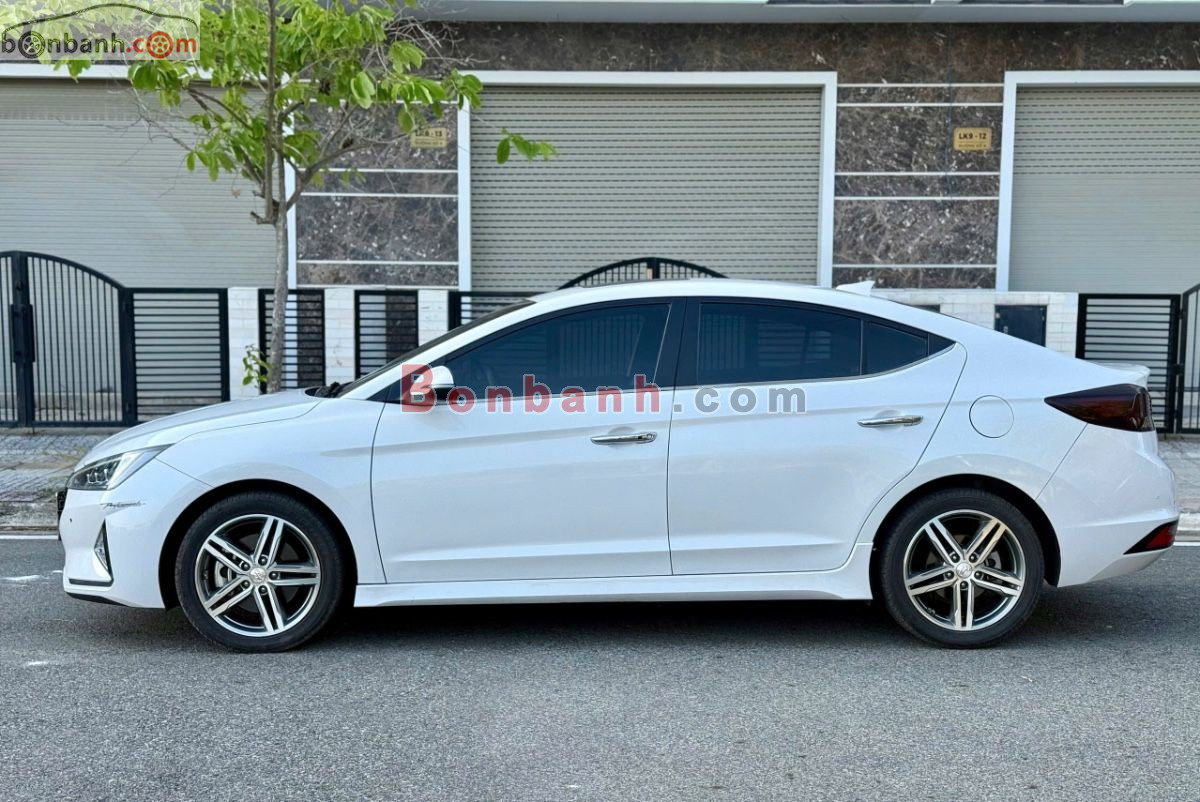Bán ô tô Hyundai Elantra Sport 1.6 AT - 2019 - xe cũ