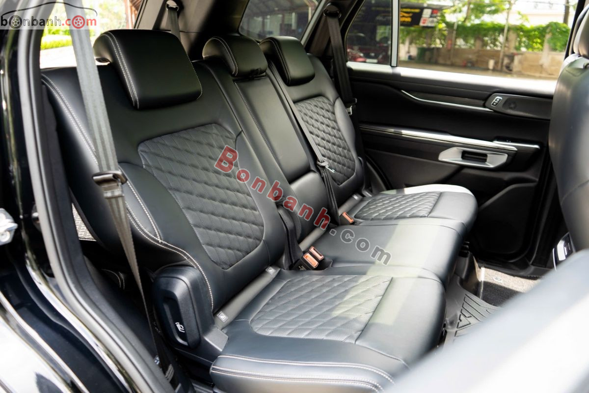 Bán ô tô Ford Everest Platinum 2.0L 4x4 AT - 2025 - xe cũ