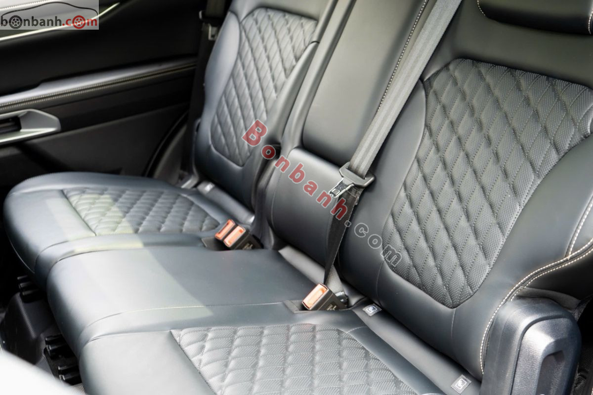 Bán ô tô Ford Everest Platinum 2.0L 4x4 AT - 2025 - xe cũ