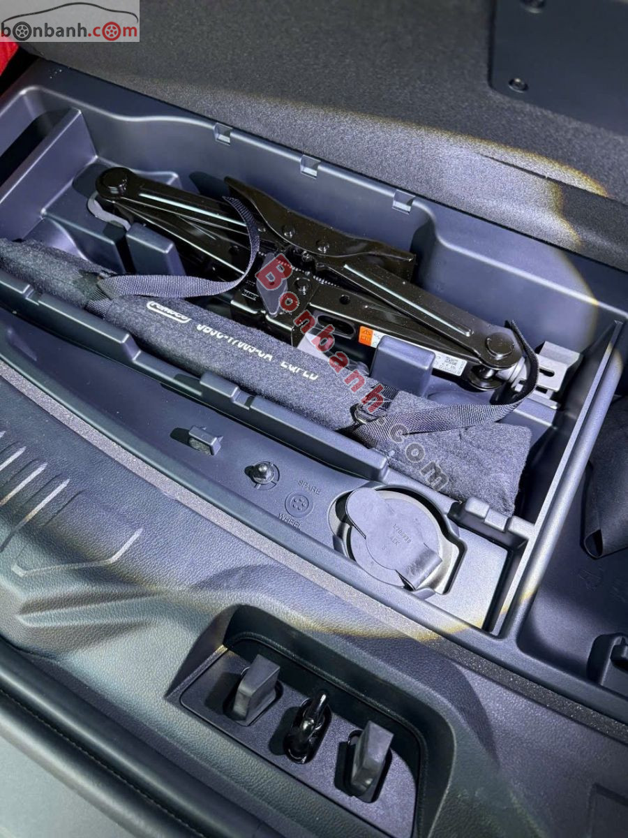 Bán ô tô Ford Everest Titanium 2.0L 4x2 AT - 2025 - xe cũ