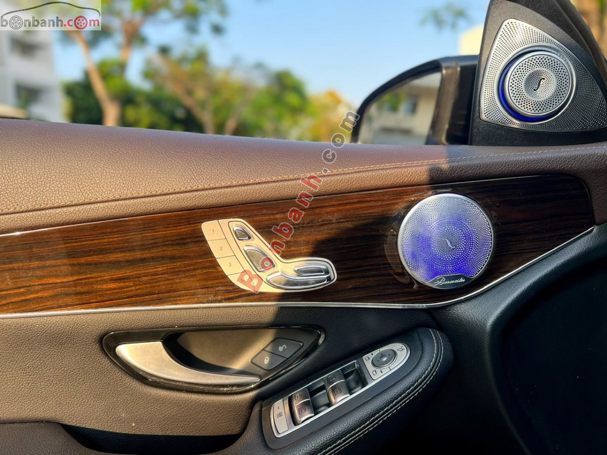 Bán ô tô Mercedes Benz GLC 200 - 2019 - xe cũ