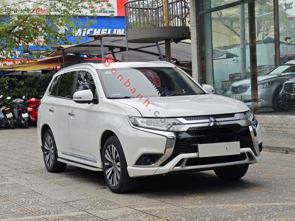 Bán ô tô Mitsubishi Outlander 2.0 CVT - 2023 - xe cũ
