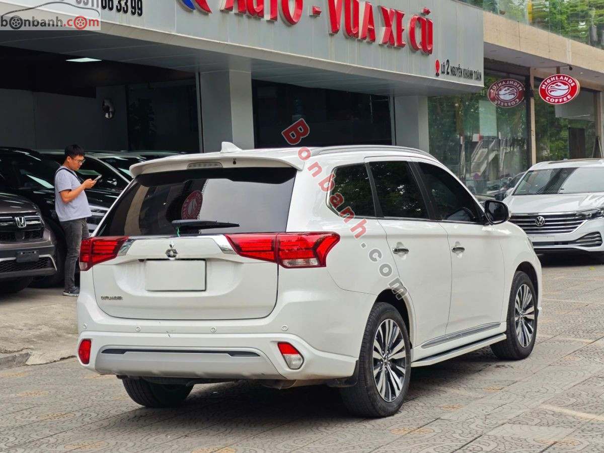 Bán ô tô Mitsubishi Outlander 2.0 CVT - 2023 - xe cũ