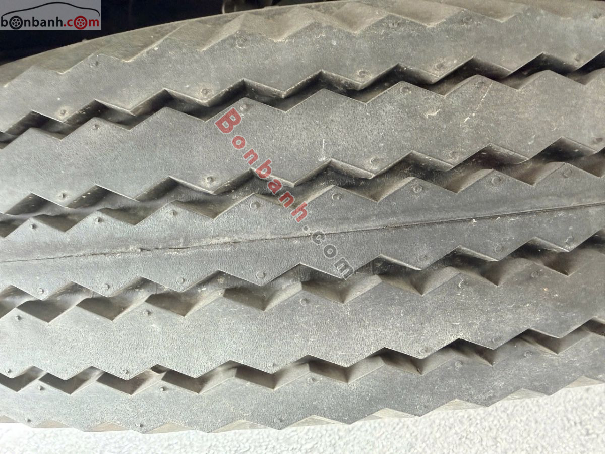 Bán ô tô Isuzu QKR QMR77HE4A Thùng Kín - 2024 - xe cũ