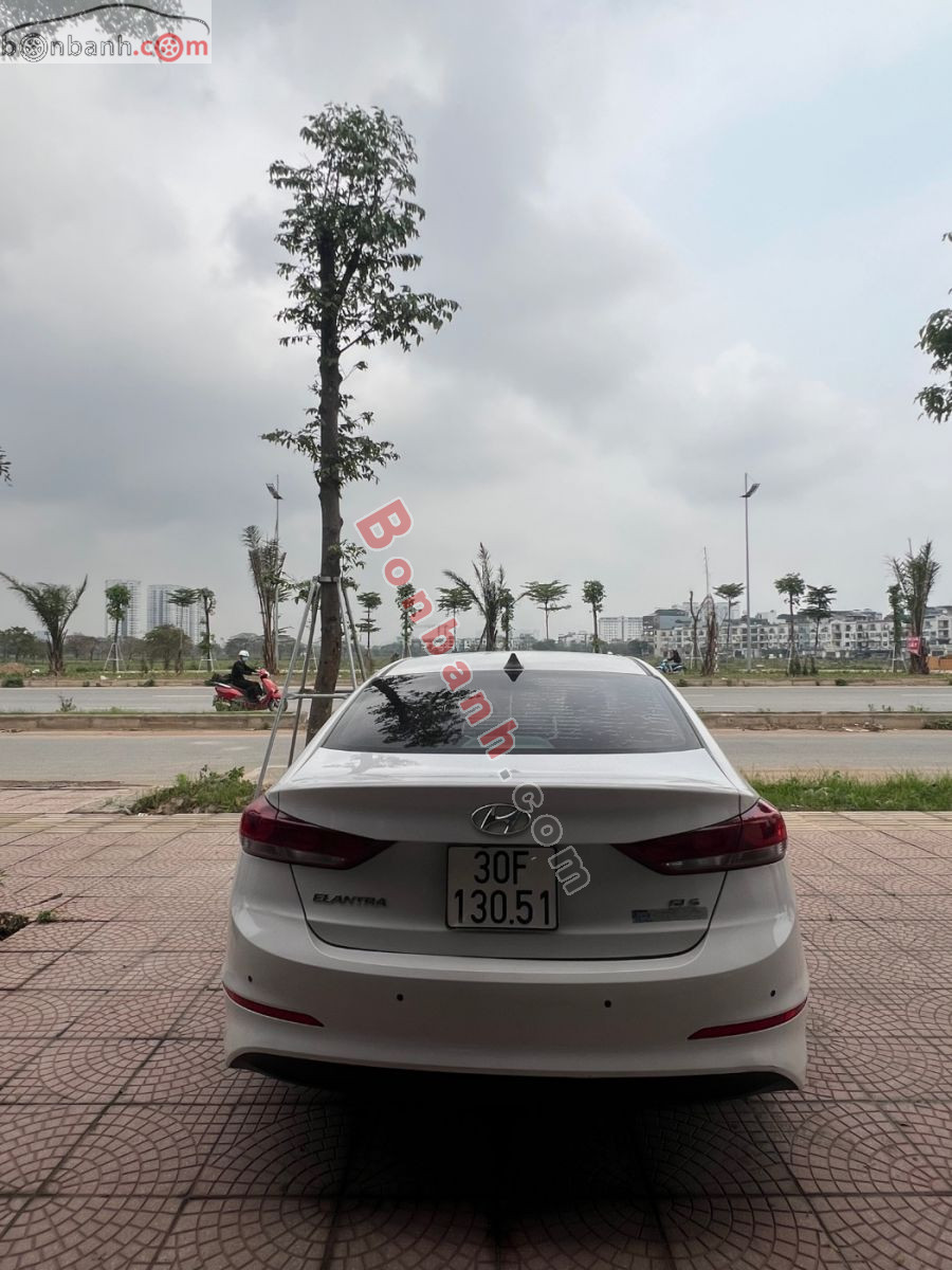 Bán ô tô Hyundai Elantra 1.6 AT - 2018 - xe cũ