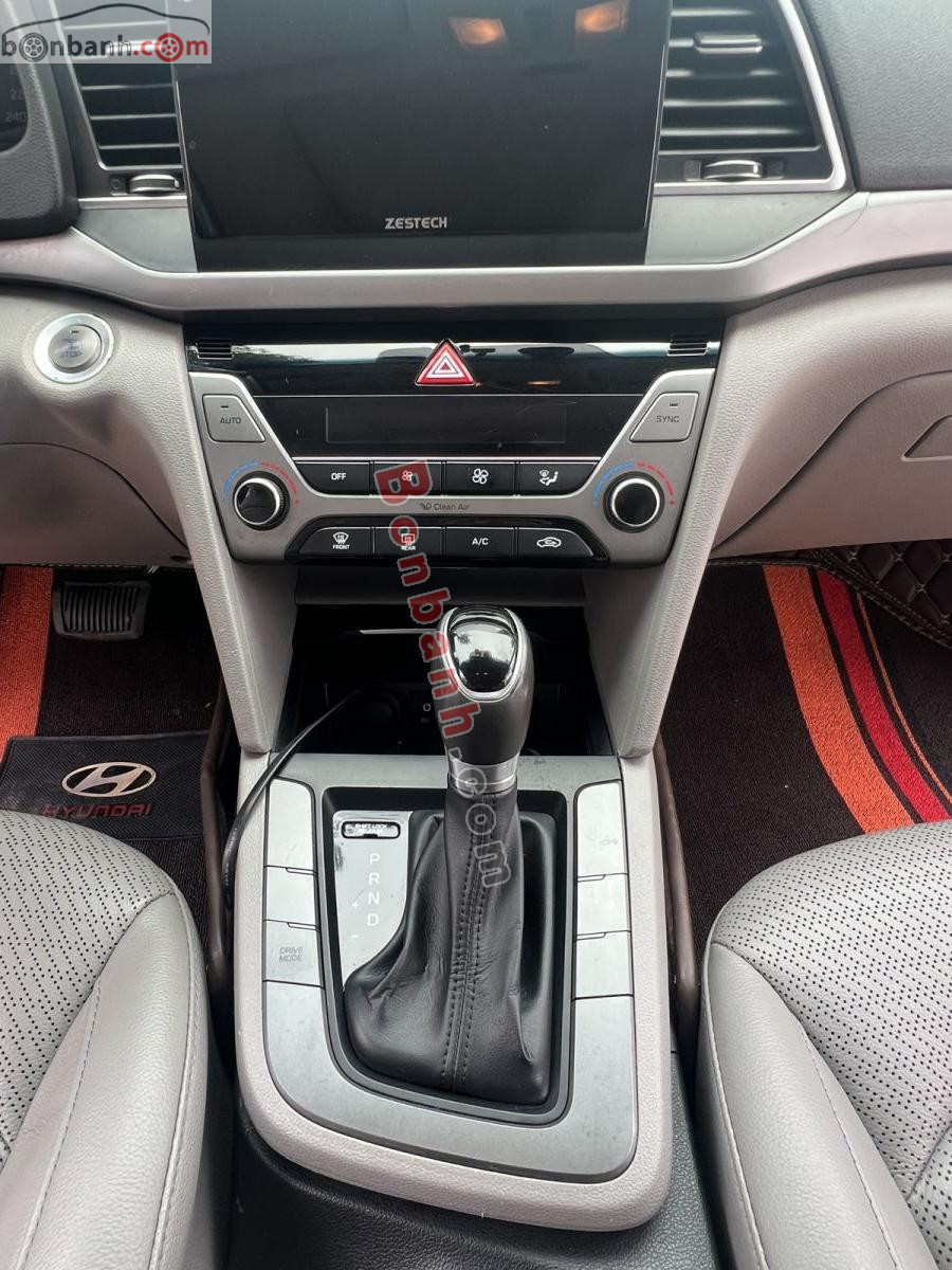 Bán ô tô Hyundai Elantra 1.6 AT - 2018 - xe cũ