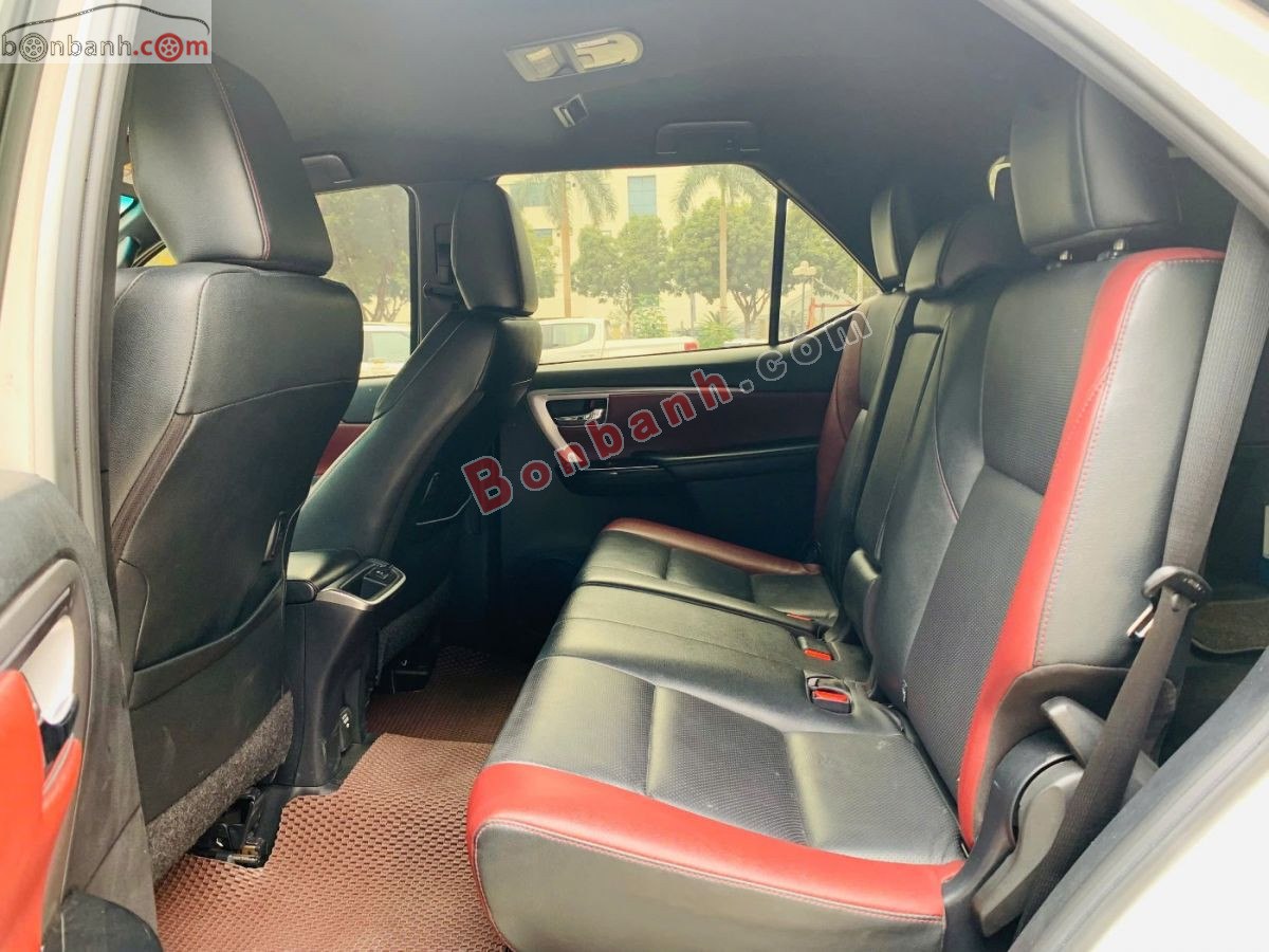 Bán ô tô Toyota Fortuner 2.8V 4x4 AT Legender - 2021 - xe cũ