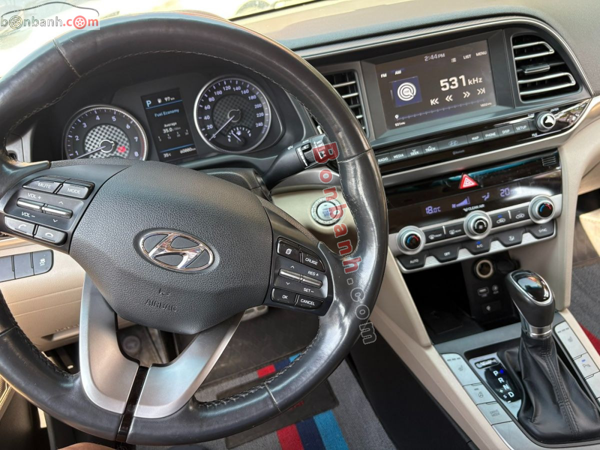 Bán ô tô Hyundai Elantra 2.0 AT - 2020 - xe cũ