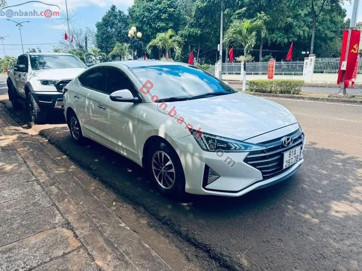 Bán ô tô Hyundai Elantra 1.6 MT - 2021 - xe cũ