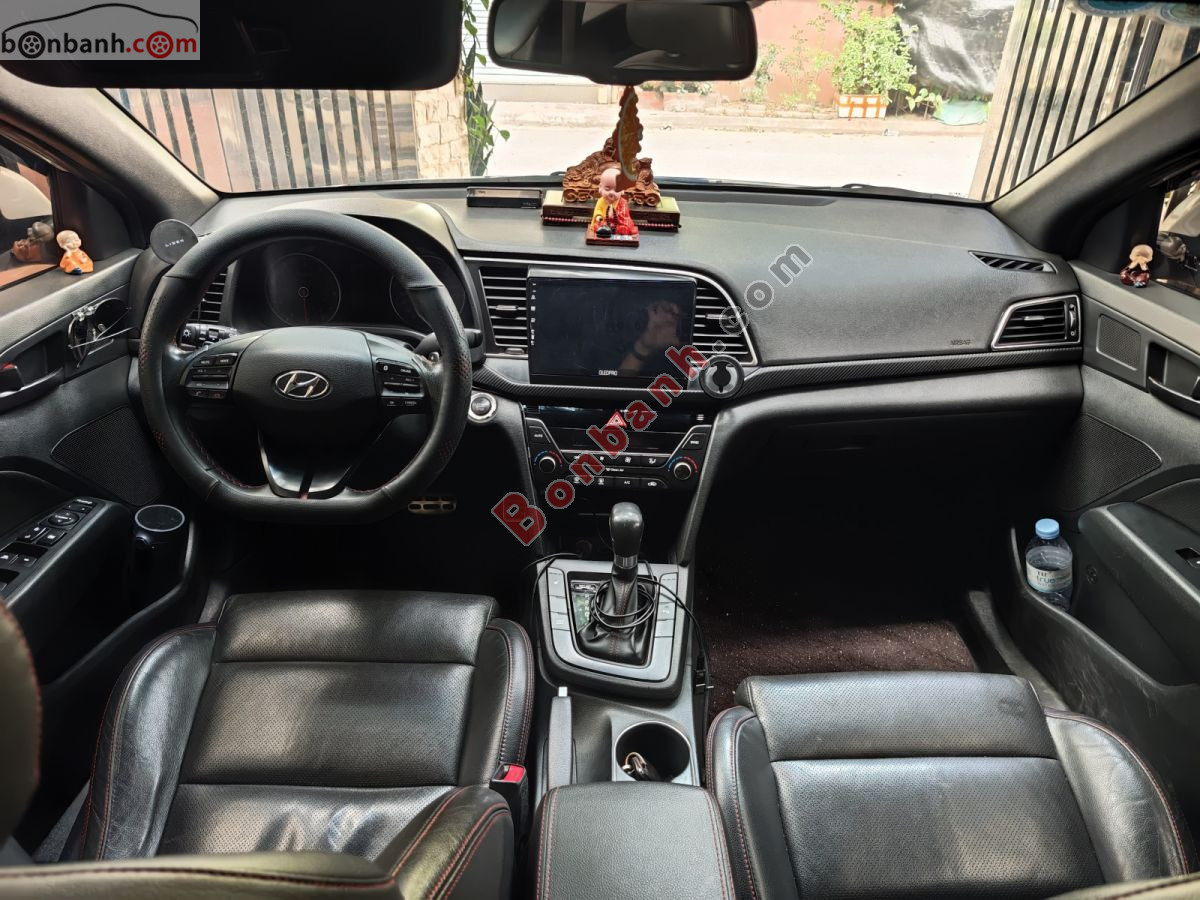 Bán ô tô Hyundai Elantra Sport 1.6 AT - 2018 - xe cũ