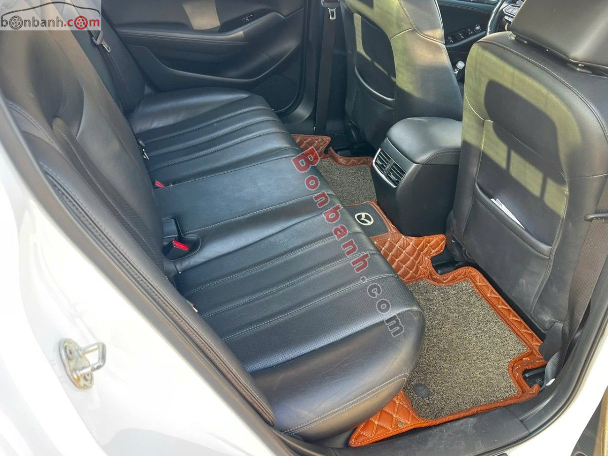 Bán ô tô Mazda 6 Premium 2.0 AT - 2022 - xe cũ