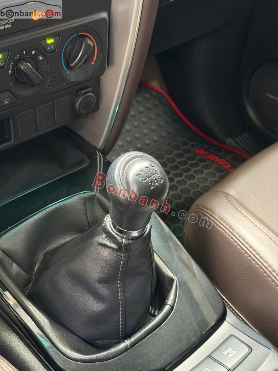 Bán ô tô Toyota Fortuner 2.4G 4x2 MT - 2017 - xe cũ
