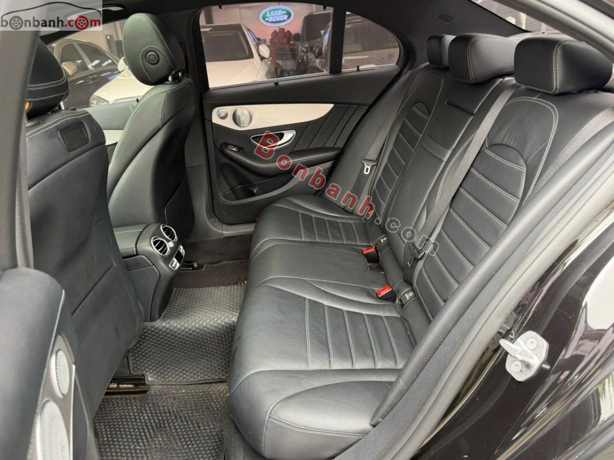 Bán ô tô Mercedes Benz C class C300 AMG - 2018 - xe cũ