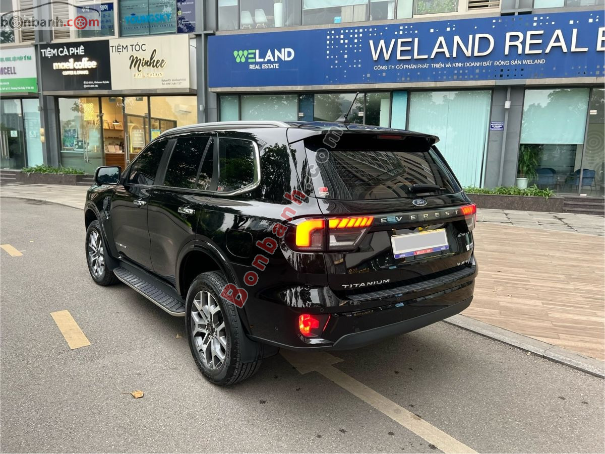 Bán ô tô Ford Everest Titanium Plus 2.0L 4x4 AT - 2024 - xe cũ