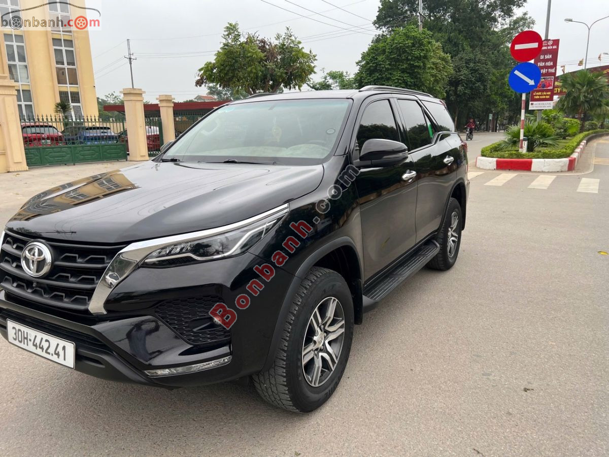 Bán ô tô Toyota Fortuner 2.4L 4x2 AT - 2022 - xe cũ