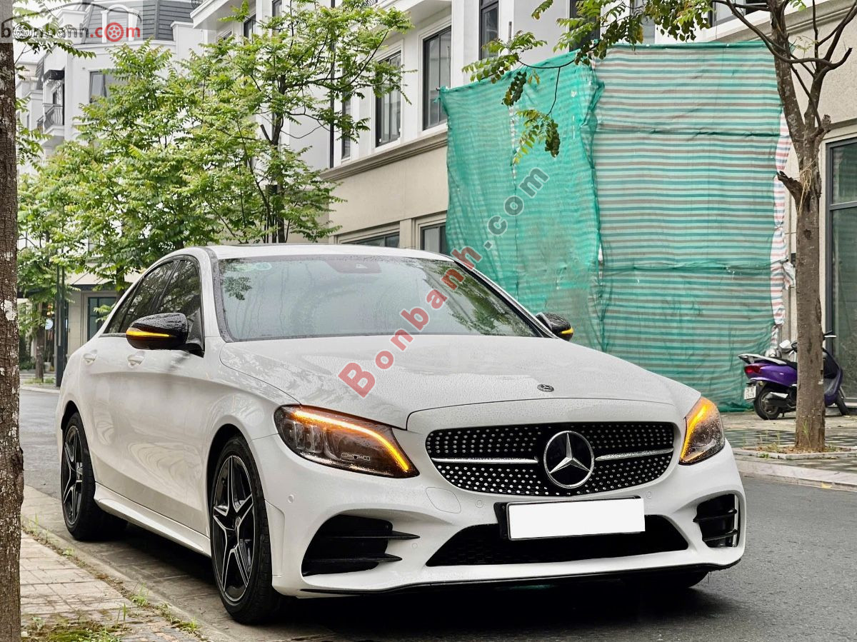 Bán ô tô Mercedes Benz C class C300 AMG - 2019 - xe cũ
