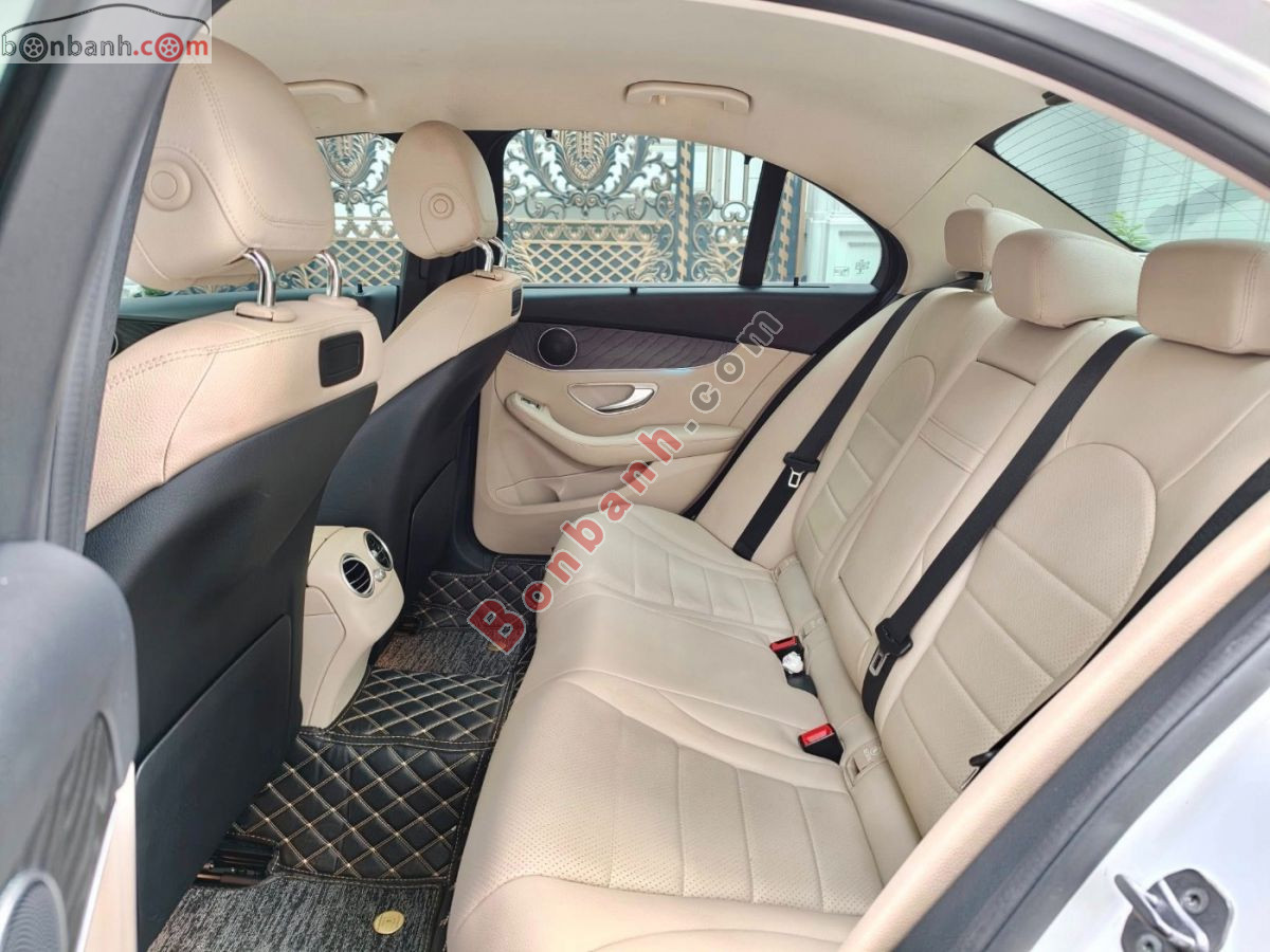 Bán ô tô Mercedes Benz C class C200 - 2017 - xe cũ