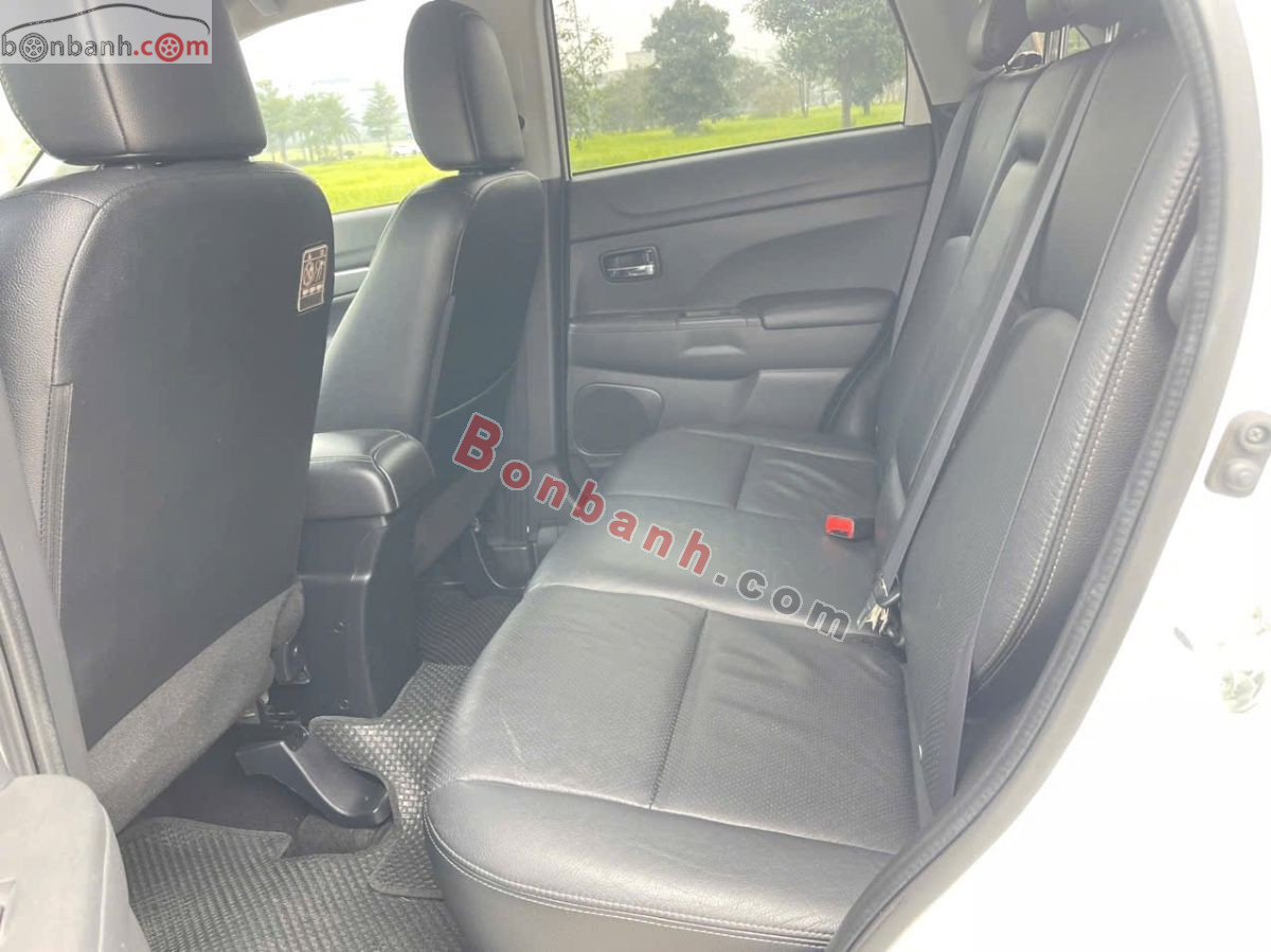 Bán ô tô Mitsubishi Outlander Sport 2.0 CVT Premium - 2014 - xe cũ