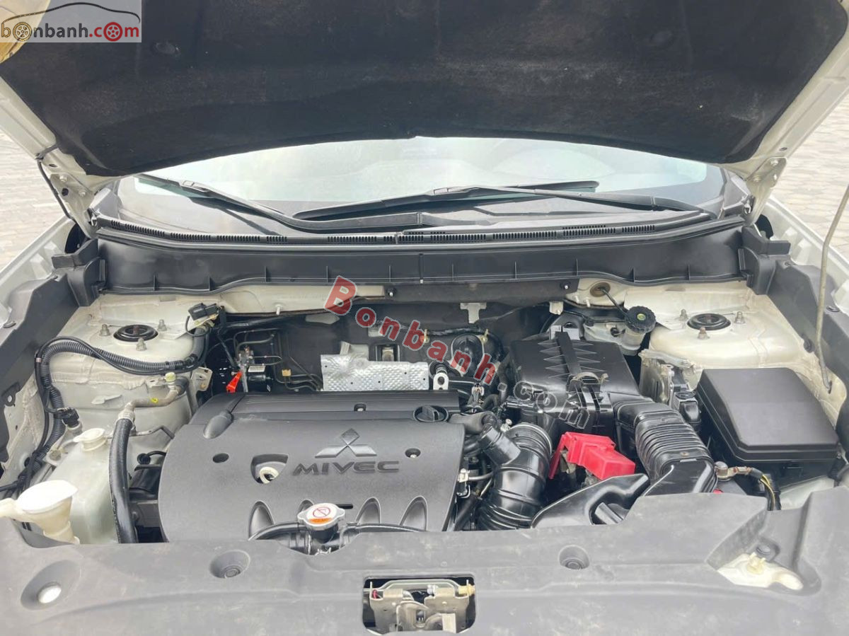 Bán ô tô Mitsubishi Outlander Sport 2.0 CVT Premium - 2014 - xe cũ