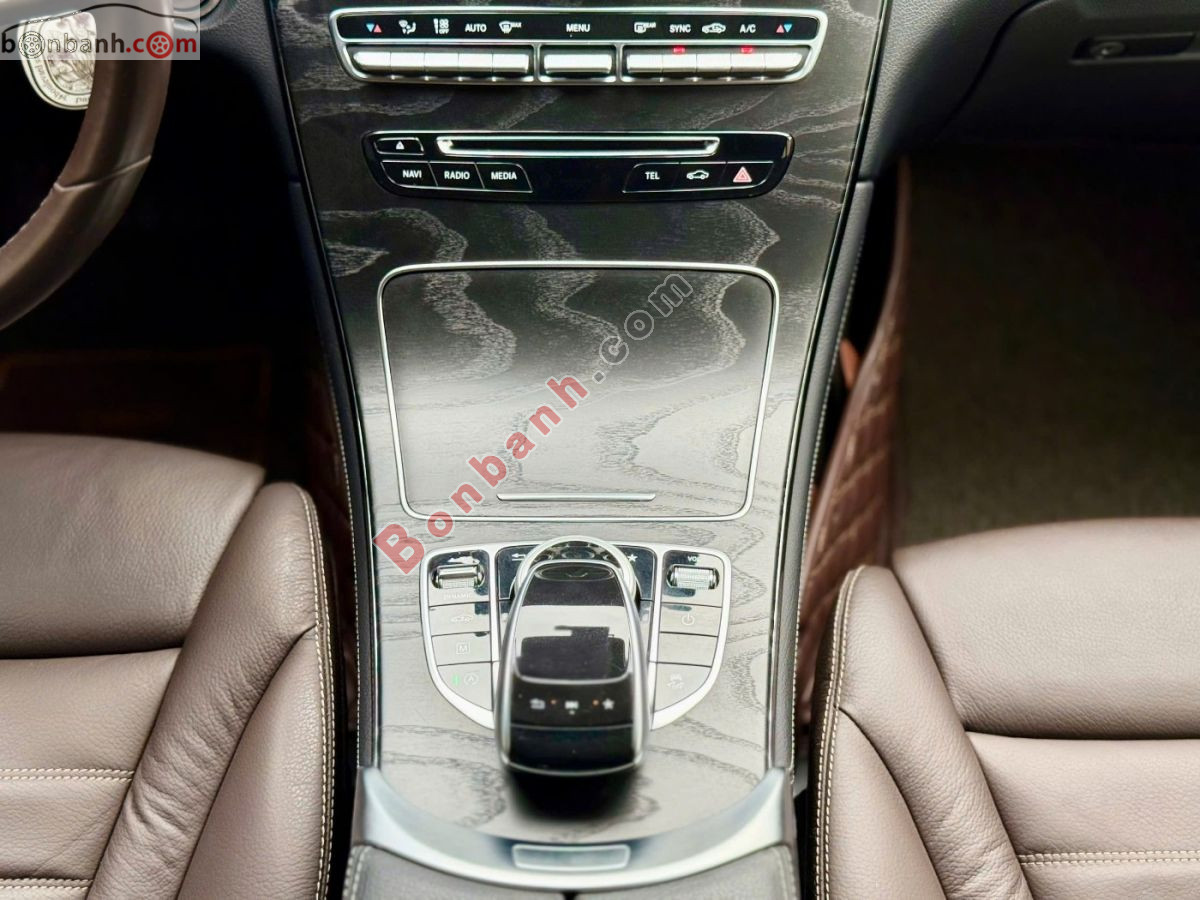 Bán ô tô Mercedes Benz GLC 300 4Matic - 2018 - xe cũ