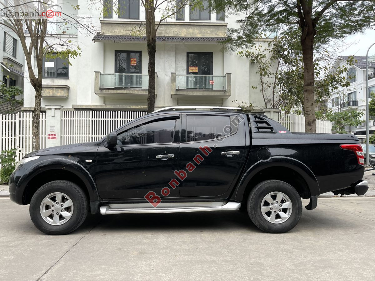 Bán ô tô Mitsubishi Triton 4x2 AT - 2017 - xe cũ