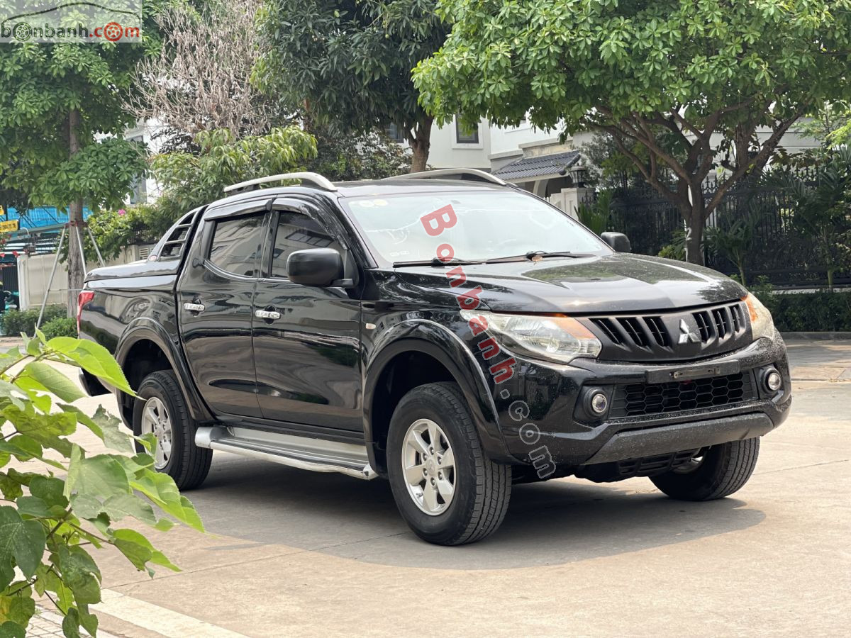 Bán ô tô Mitsubishi Triton 4x2 AT - 2017 - xe cũ