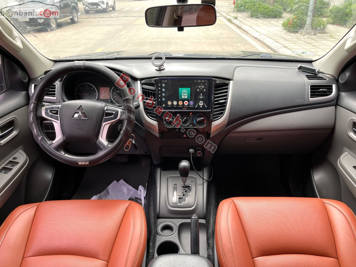 Bán ô tô Mitsubishi Triton 4x2 AT - 2017 - xe cũ