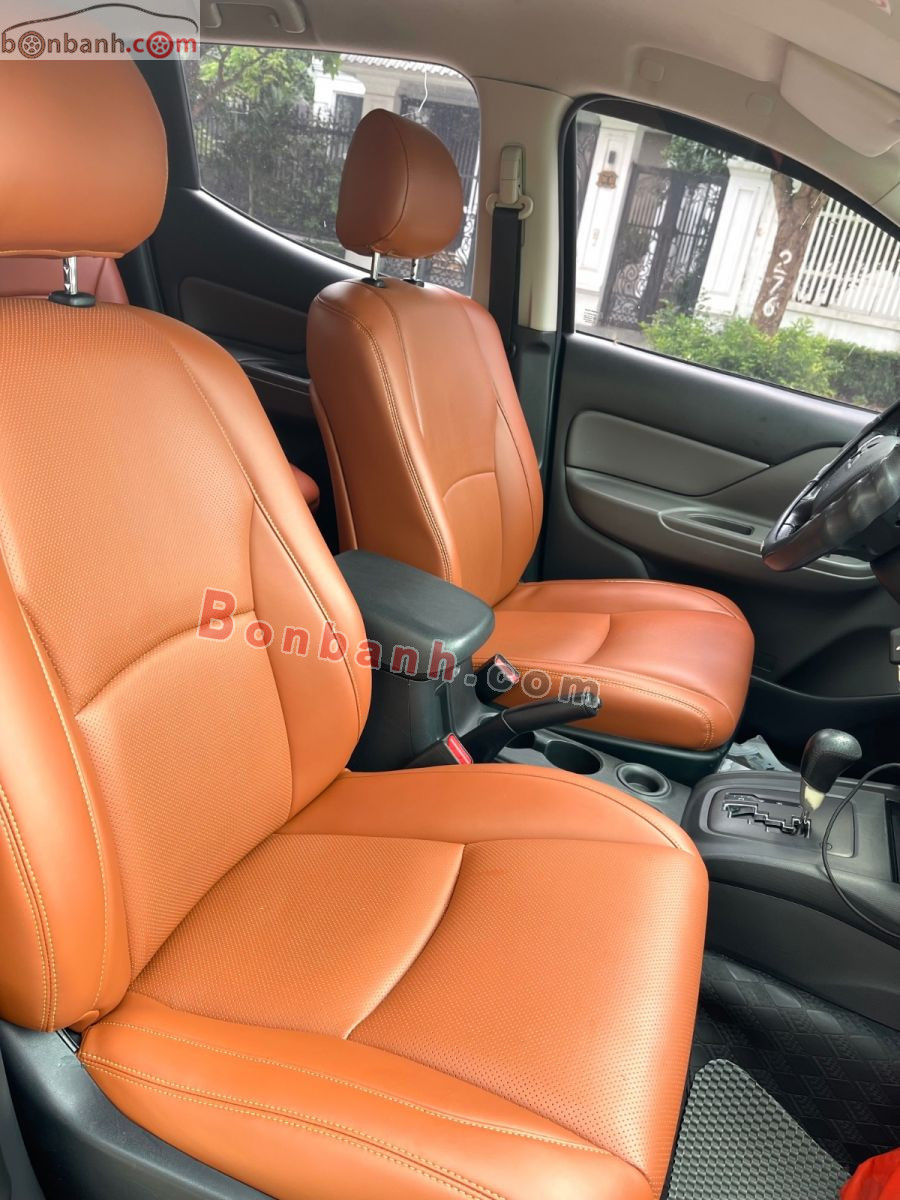 Bán ô tô Mitsubishi Triton 4x2 AT - 2017 - xe cũ