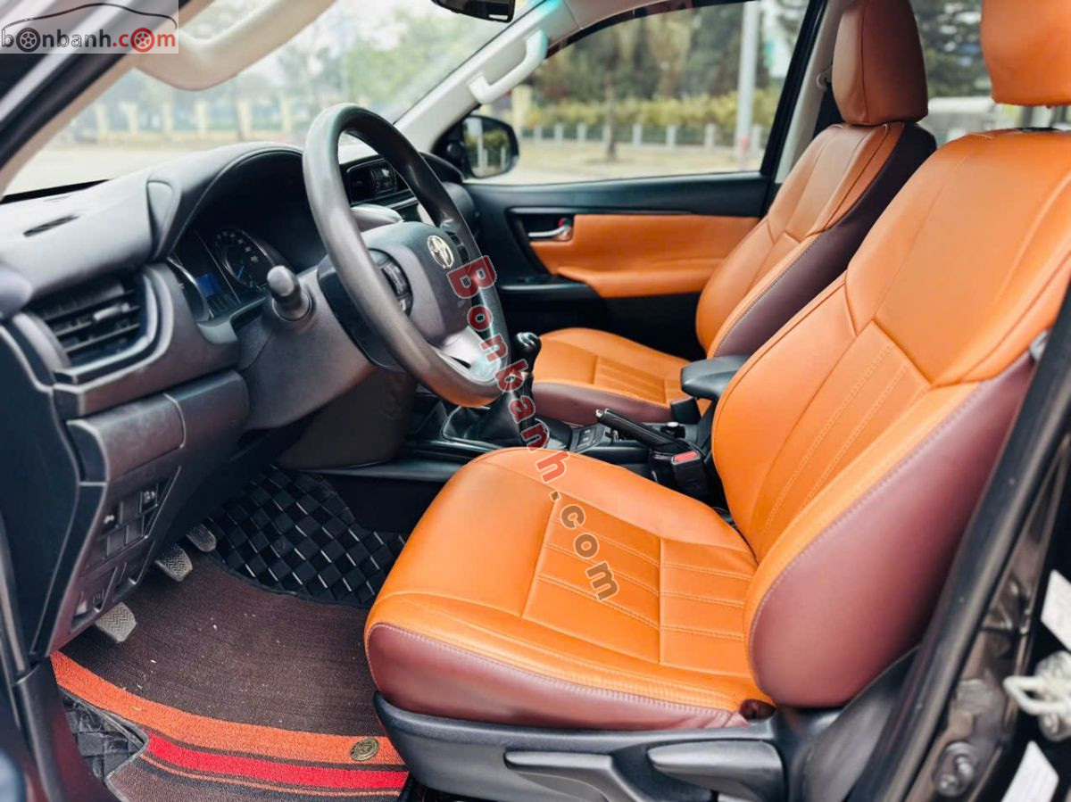 Bán ô tô Toyota Fortuner 2.4G 4x2 MT - 2017 - xe cũ