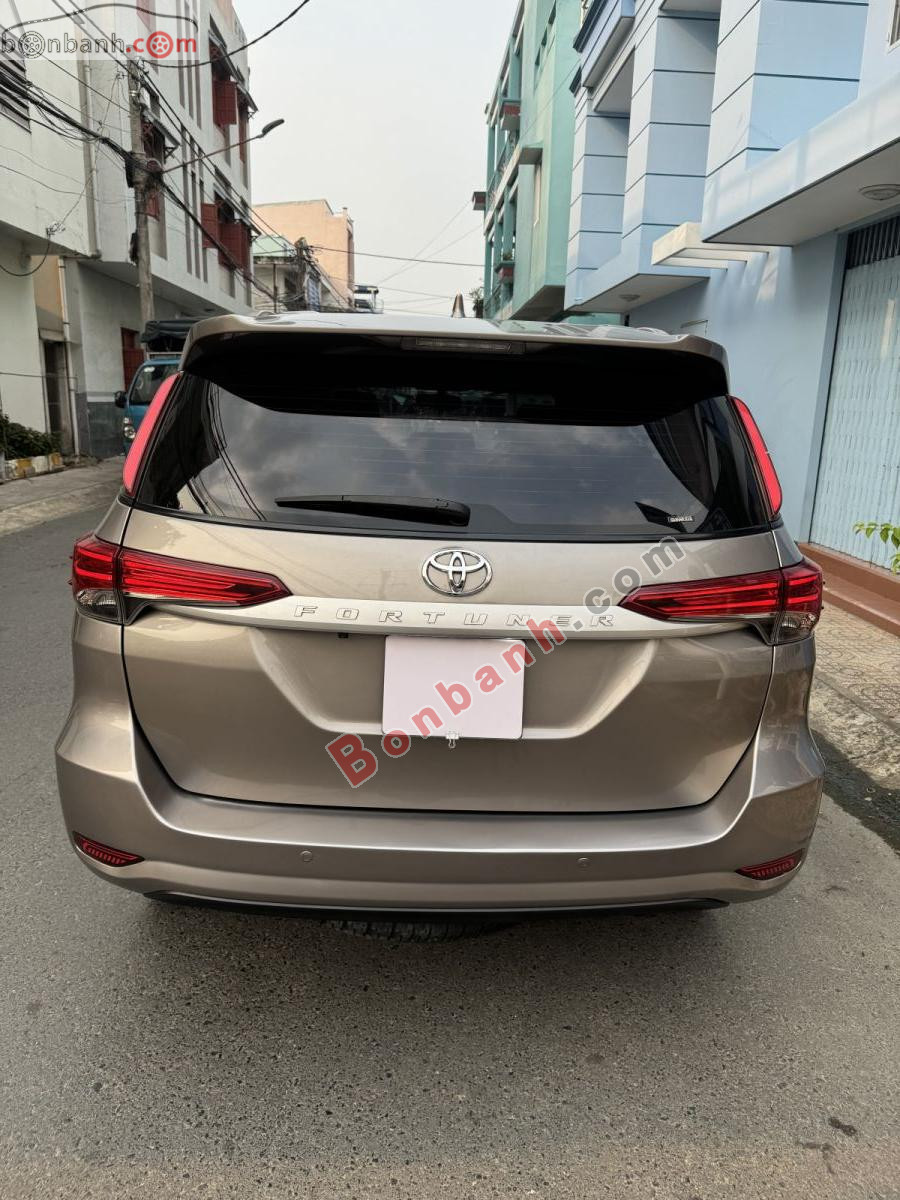 Bán ô tô Toyota Fortuner 2.4G 4x2 MT - 2019 - xe cũ