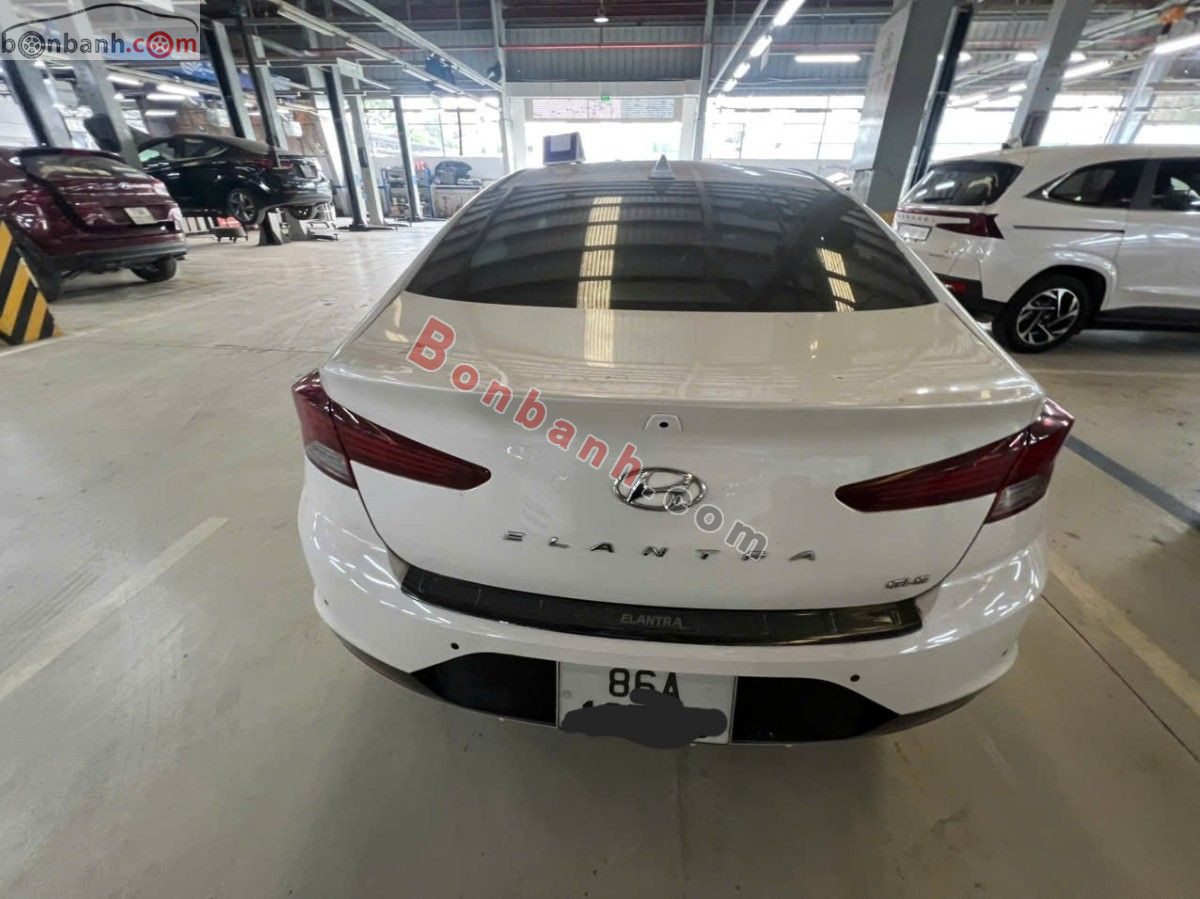 Bán ô tô Hyundai Elantra 2.0 AT - 2021 - xe cũ